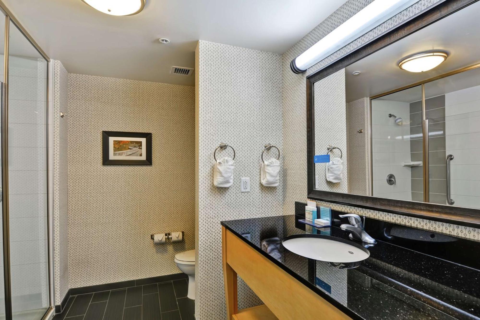 ראלי Hampton Inn & Suites Crabtree מראה חיצוני תמונה
