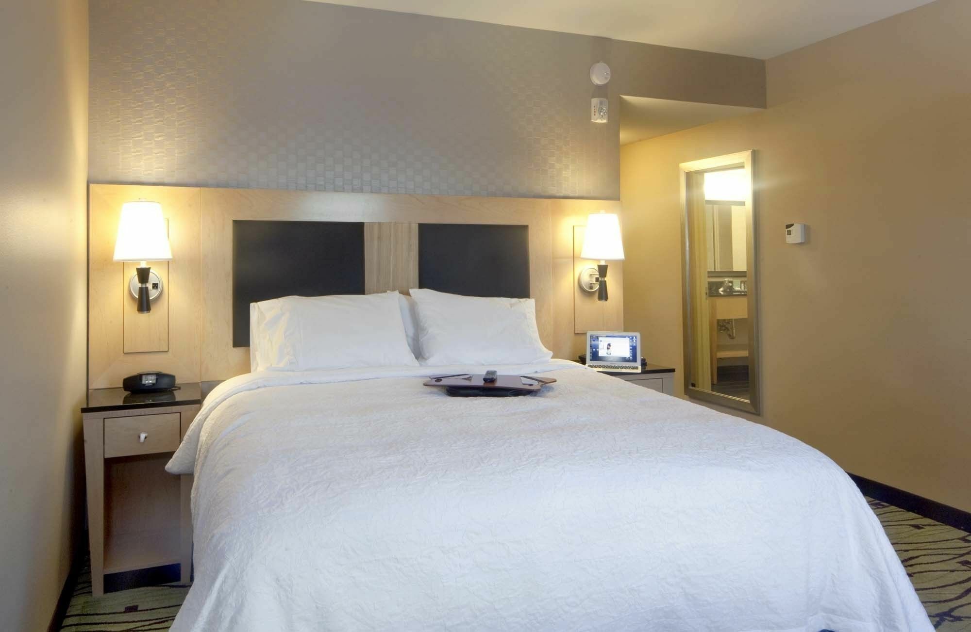 ראלי Hampton Inn & Suites Crabtree מראה חיצוני תמונה